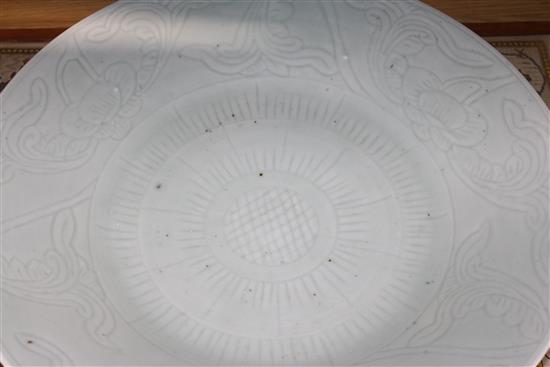 A Chinese celadon glazed dish, 19th century, 40.35cm